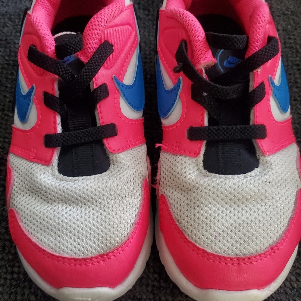 Girls nike shoes
